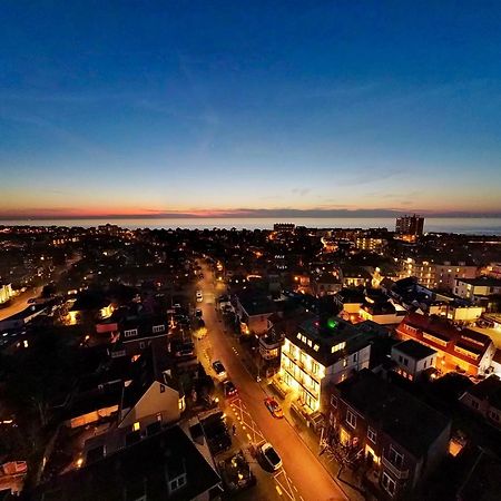 Boutique Hotel At Sea Zandvoort Kültér fotó